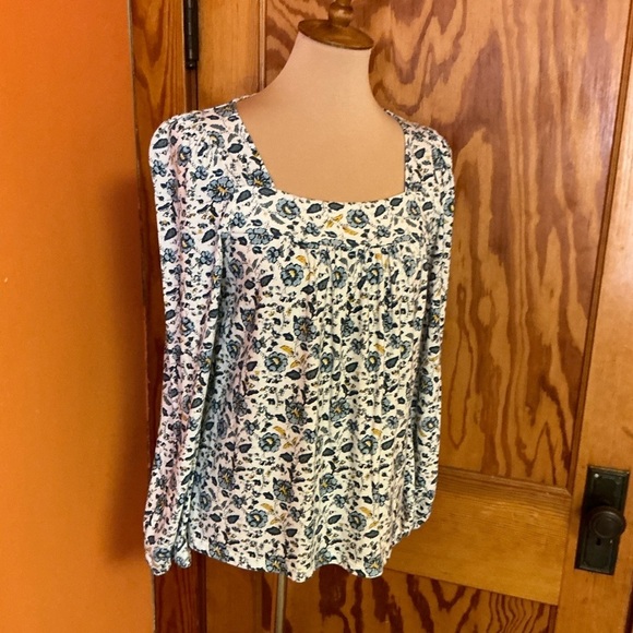 Lucky Brand Feminine Floral Peasant Top - Picture 8 of 11